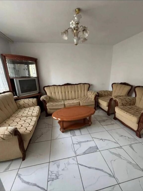 Affitto | Apartament 1 + 1 | Shkolla e Bashkuar | 370 €/mese