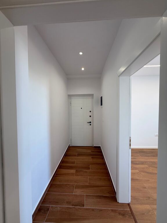 SHITET APARTAMENT 1+1 – SHKOLLA E KUQE
