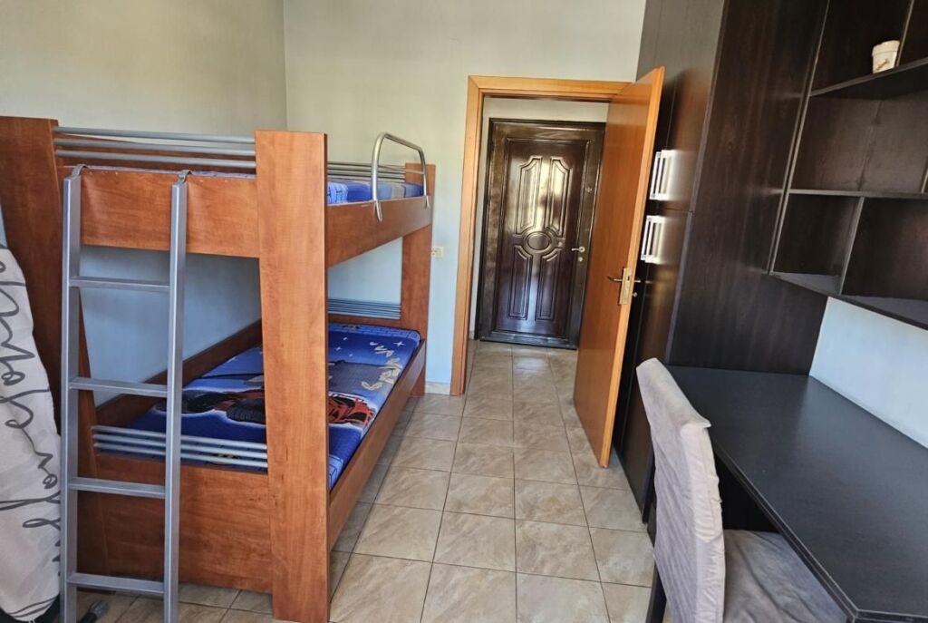 Ad Astir Vendesi Appartamento 2+1 Arredato!