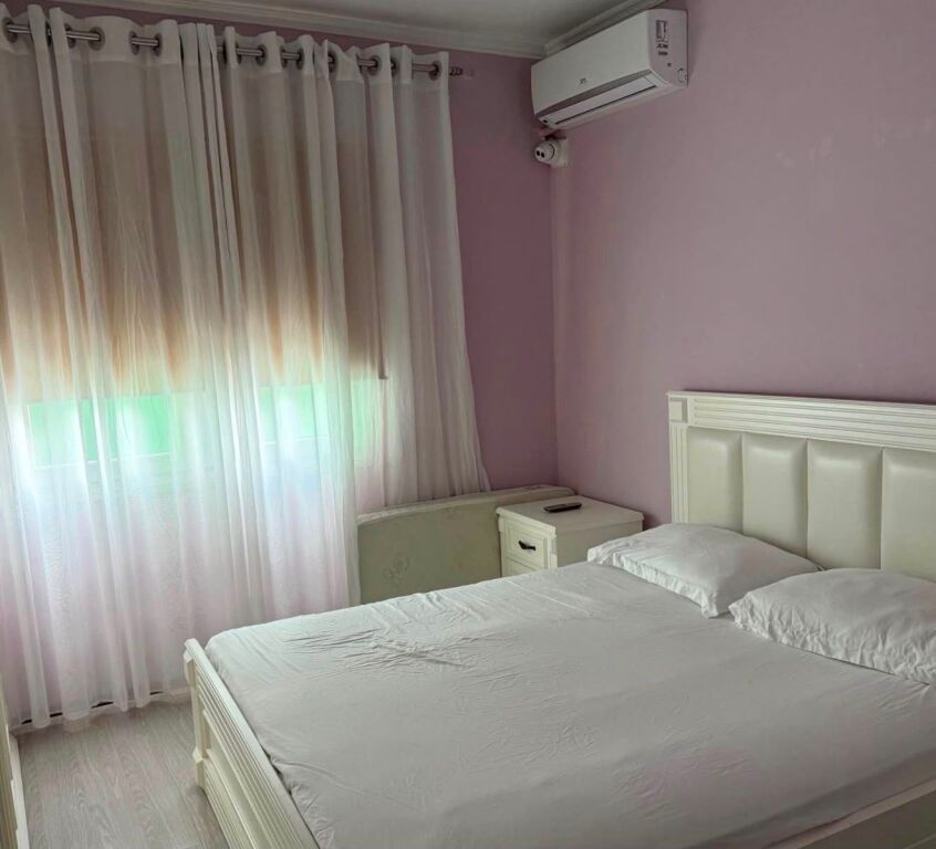 Apartment 2+1 for rent at Komuna e Parisit