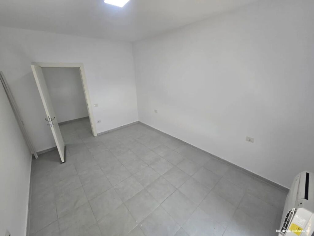 Zyre Me Qera 2+1 Tek Varri i Bamit  (ID BZ2628) Tirane.