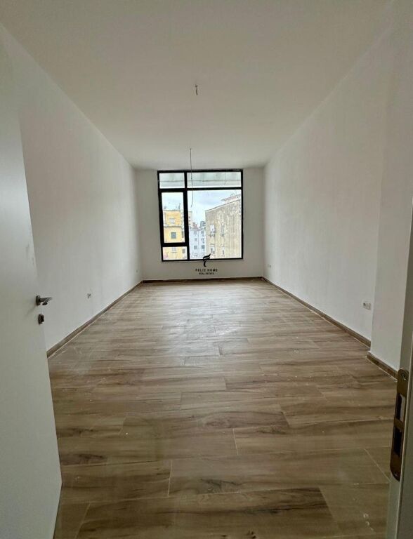 UFFICIO IN AFFITTO 37M2 MINE PEZA 600 EURO FH-84797