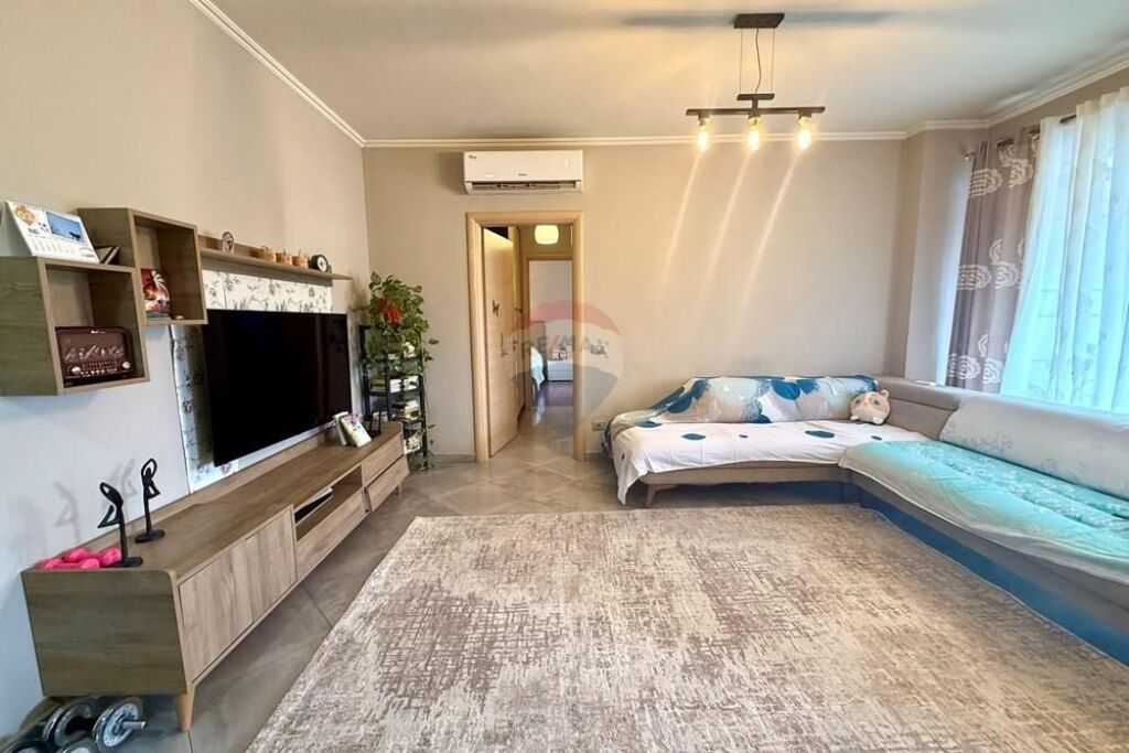 Apartament 2+1 per shitje tek Kompleksi Tower Bridge, prane Shkolles se Bashkuar