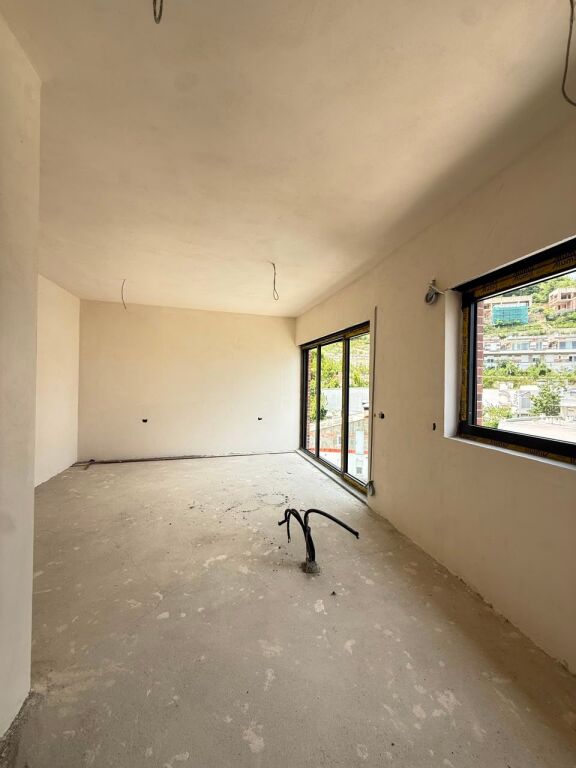 🏡 TRIPLEX FOR SALE – KODRA E DIELLIT 2