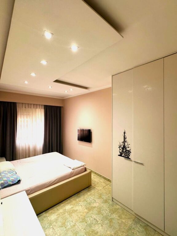 Super apartament per shitje ne Yzberisht 📍