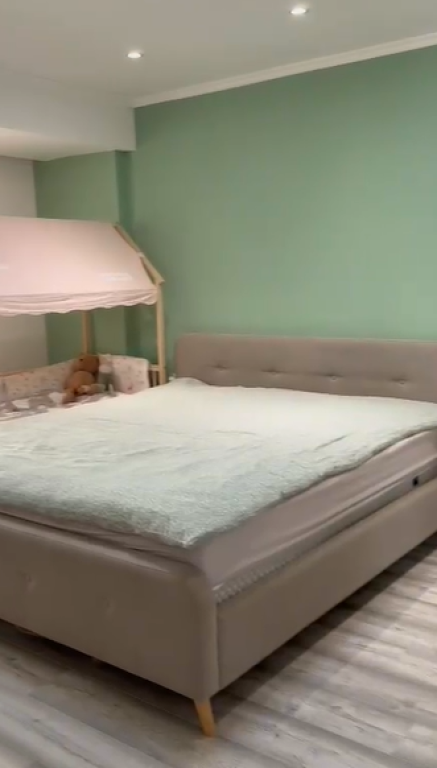 Shitet apartament 2+1 me pamje nga deti ne Durres!