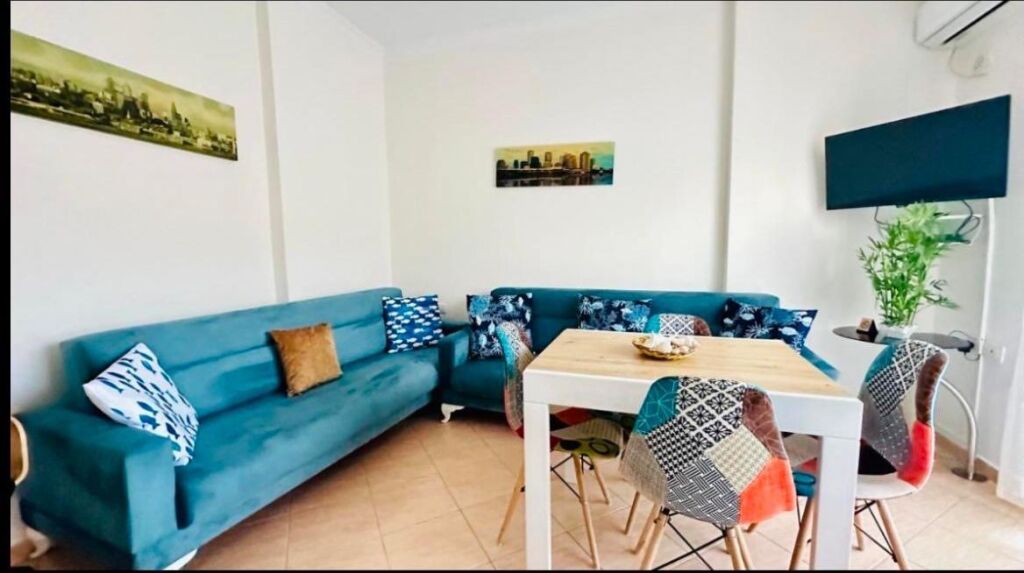 🏡 Jepet me qira afatgjatë apartament 1+1 - Lungomare, Vlorë