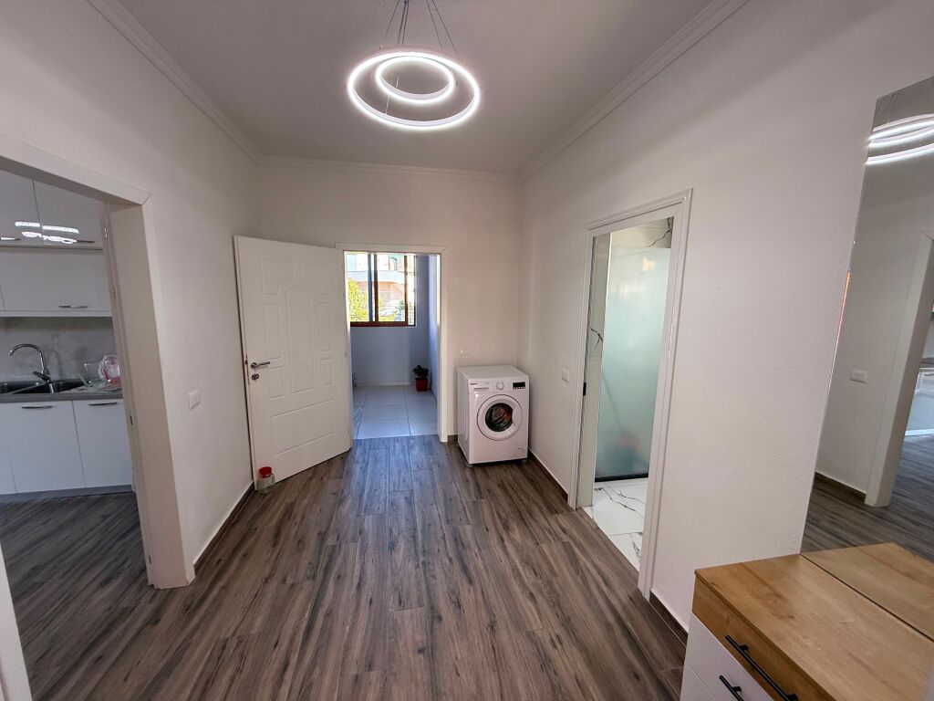 Affittasi parte di villa 2+1 📍 Vicino a Casa Italia, presso i Palazzi Gialli