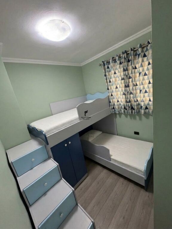 APARTAMENT ME QERA 3+1 RRUGA E KAVAJES 1.200 EURO FH-85048