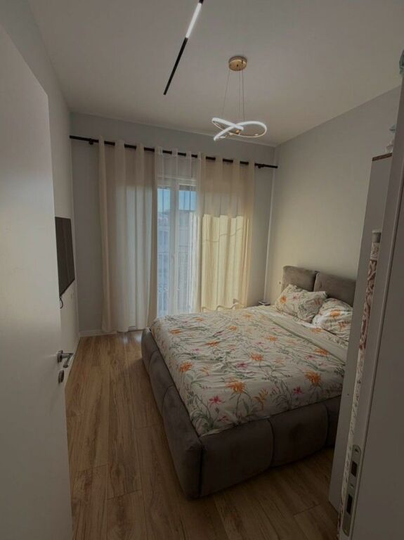 🏡 Shitet Apartament 2+1+2 – Golden Park