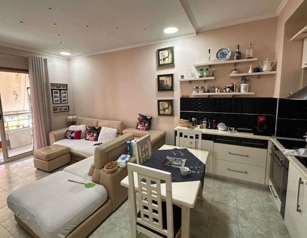 📌SUPER APARTAMENT 3+1+2 PËR SHITJE NË YZBERISHT