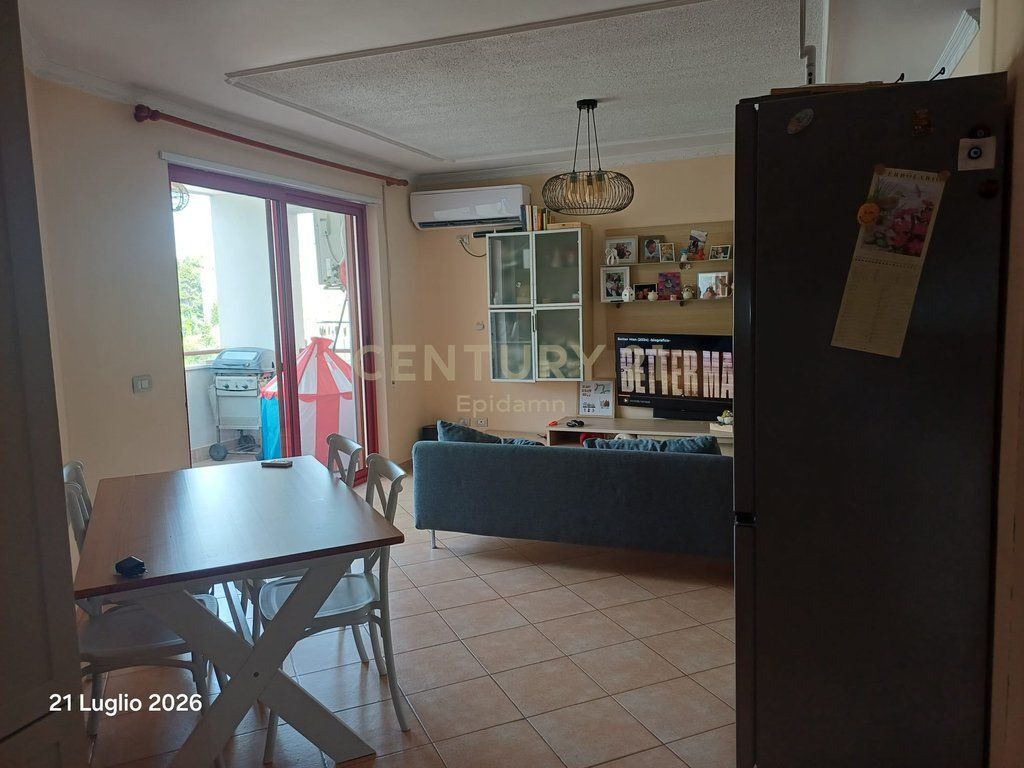 Vendiamo Appartamento 2+1+2+3 balconi nel Quartiere N. 1, Durrës