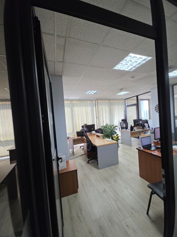 UFFICIO IN AFFITTO, VICINO A TOPTANI