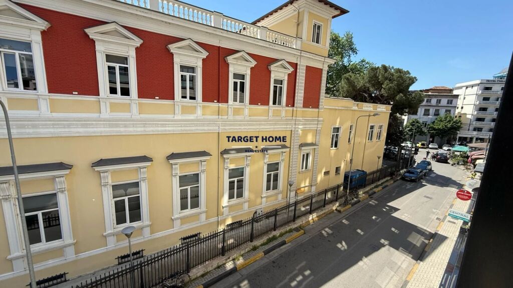 Appartamento 3+1 in affitto – Centro, Tirana