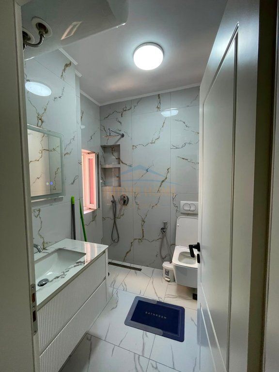 Qera, Apartament 2+1+2, Medreseja, Rruga e Dibrës