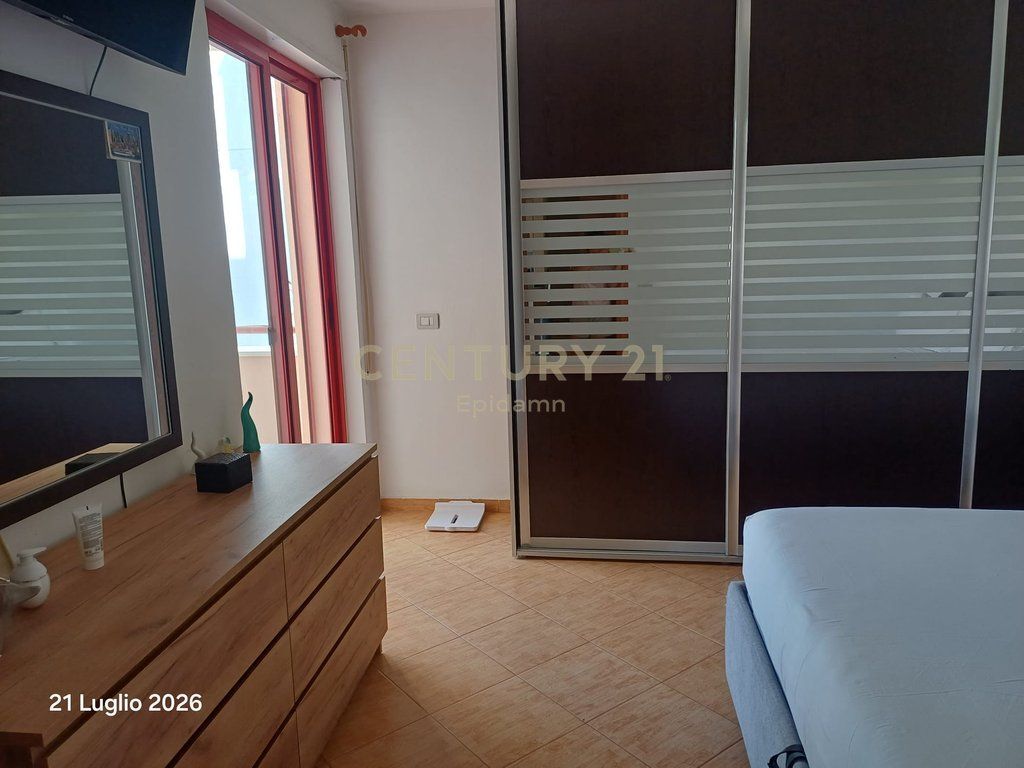 Vendiamo Appartamento 2+1+2+3 balconi nel Quartiere N. 1, Durrës