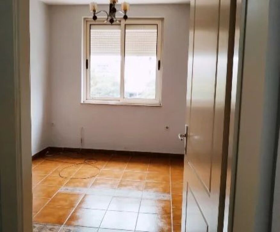 Apartament / Zyre 1+1 Me Qira | 21 Dhjetori