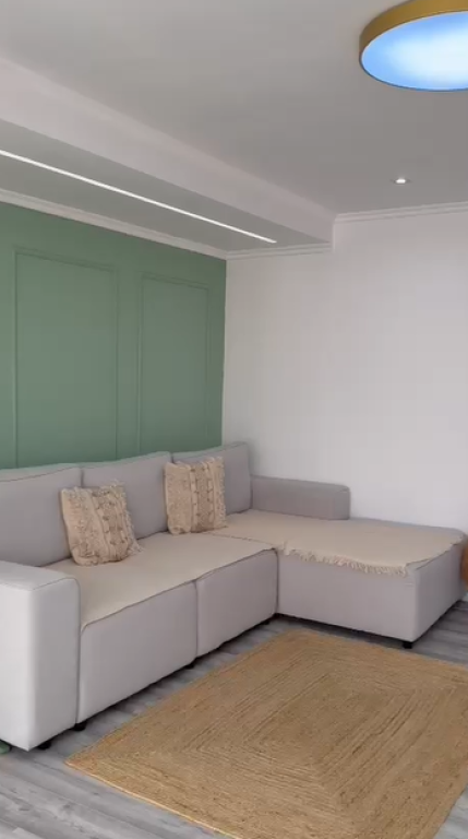 Shitet apartament 2+1 me pamje nga deti ne Durres!