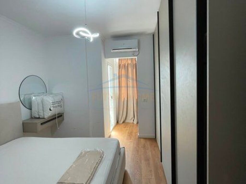 Affitto, Appartamento 2+1+2, Medreseja, Via di Dibrës