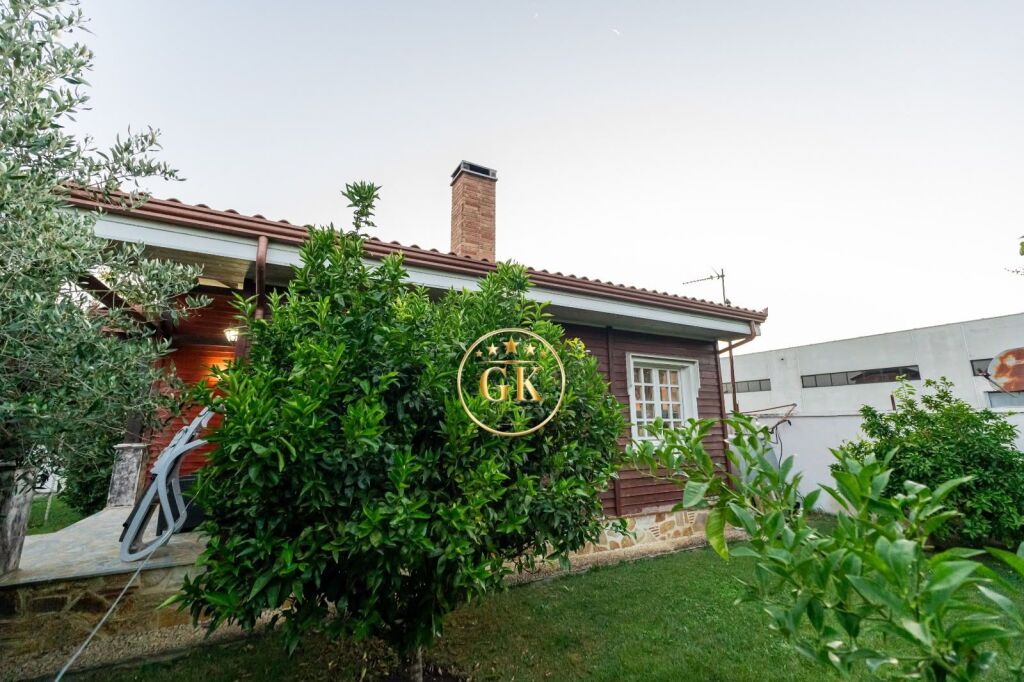 🏡 Pronë Ekskluzive nga Gold Key Invest – Një shtëpi me karakter dhe shpirt familjar vetëm 7 km nga Durrësi