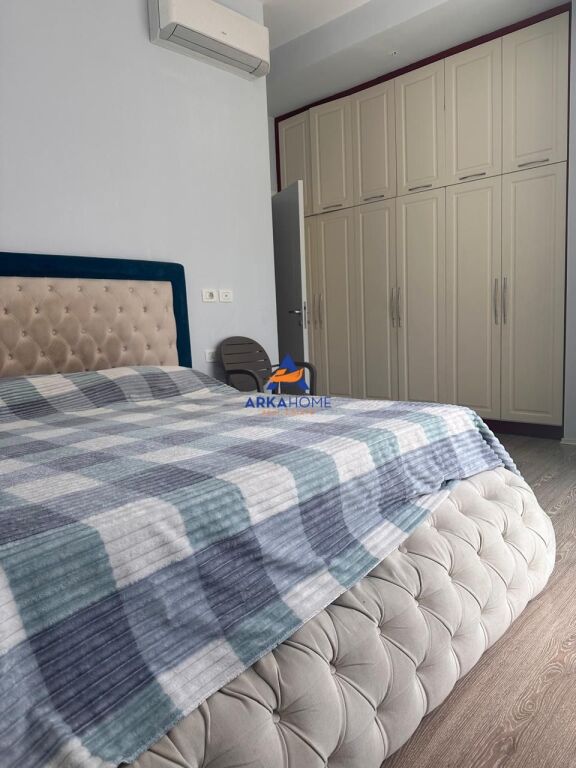 IN VENDITA APPARTAMENTO 3+1+BALCONI "RRUGA FROSINA PLAKU" 39700000 LEKE