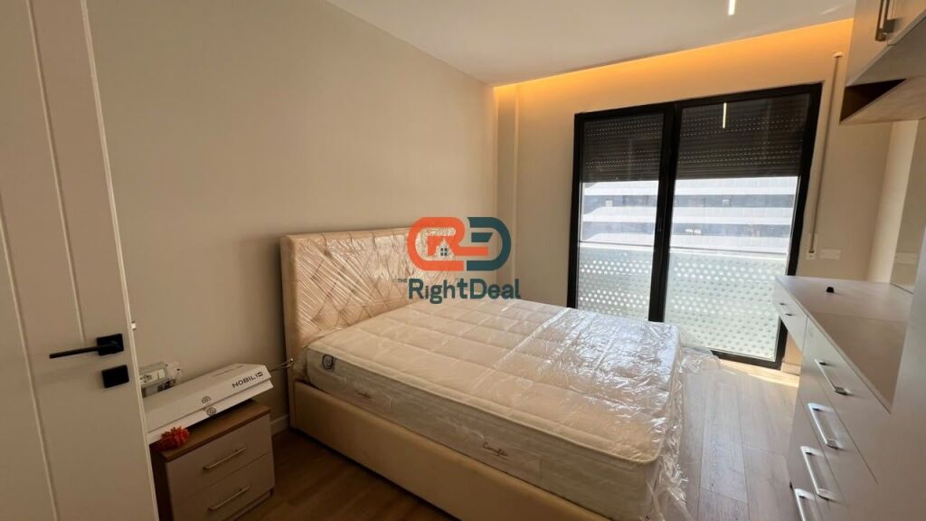 Al Complesso Paralel Living, Vendesi Appartamento 1+1, Arredato !!!