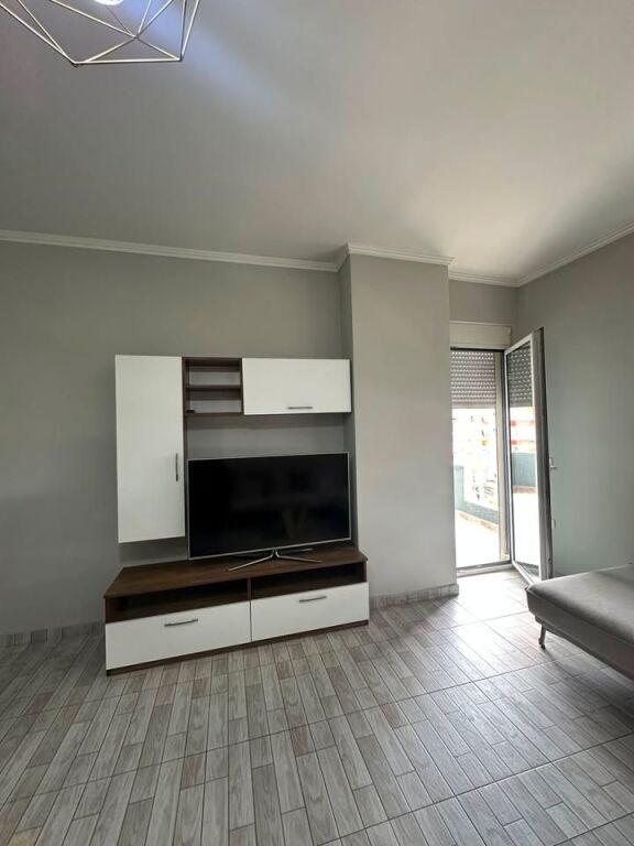 Appartamento 2+1 in affitto – Astir, vicino al bar Artisti !