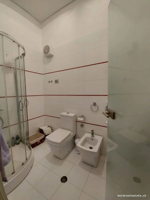 Apartament Me Qera 2+1 ne Fresk (ID B2202002) Tirane
