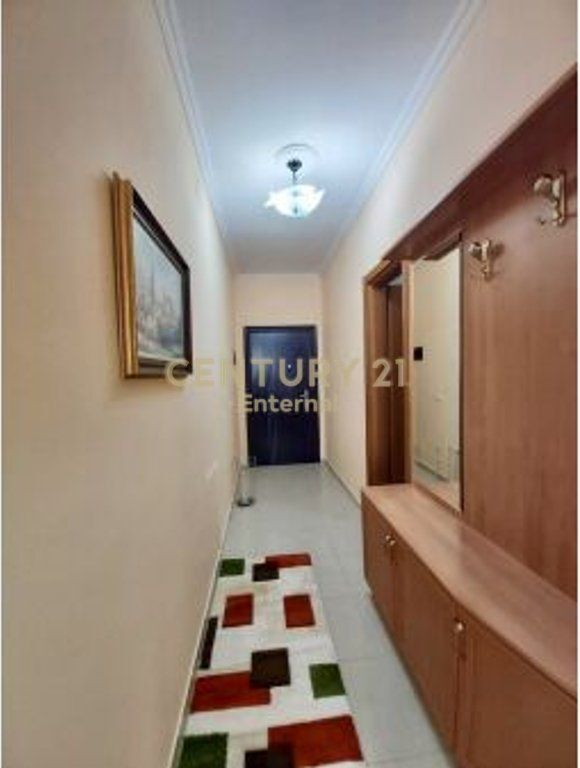 Apartament 2+1 Per Qira tek Garda