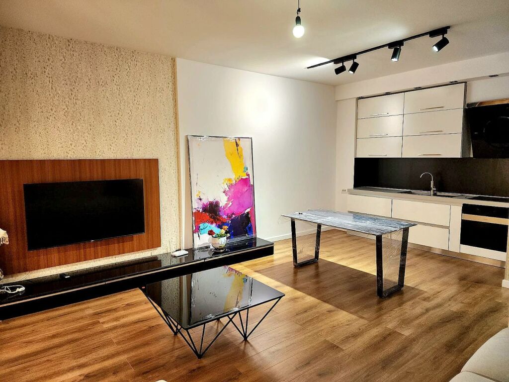 🏡 Apartment for Rent 2+1+2 + Veranda + 2 Parking Spots 📍 Near Kavaja Road