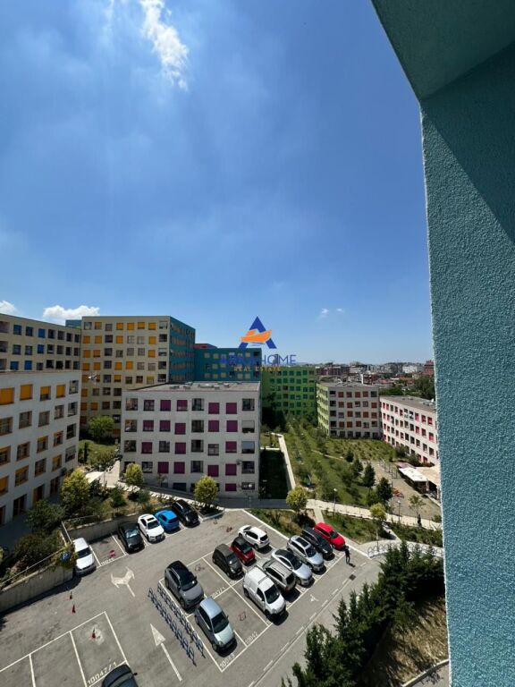 APPARTAMENTO 2+1 IN AFFITTO "KOMPLEKSI KADIU, MANGALEM" 55.000 LEKE