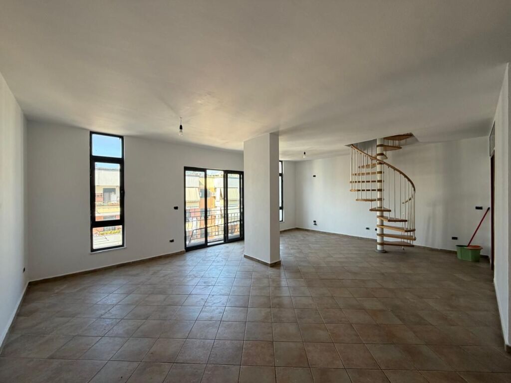 Duplex for sale in Komuna e Parisit