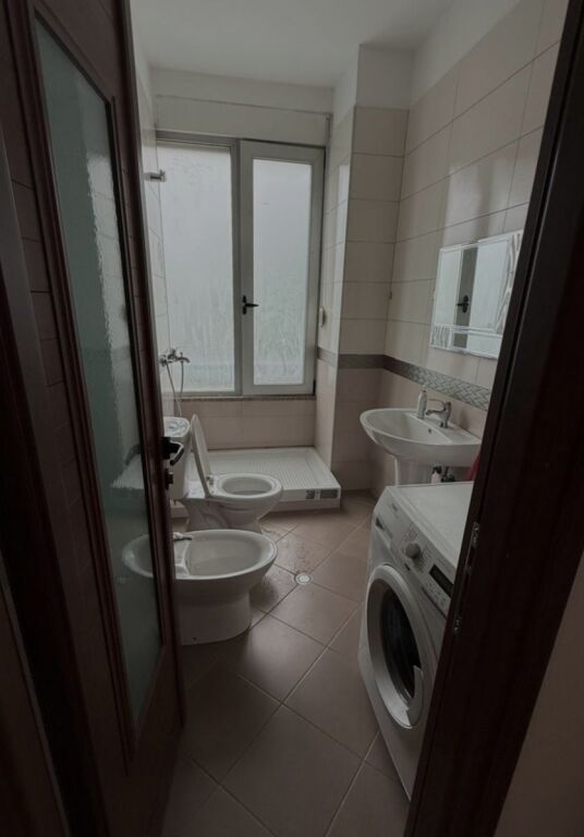 🏡 APARTMENT FOR RENT – Xhanfize Keko Street next to UET  📐 1+1 | 70 m² 🏢 1st floor residential (above shops) with elevator 🛋️ Fully furnished, never lived in before ✨ Completely new furniture.  Price 60,000 lek