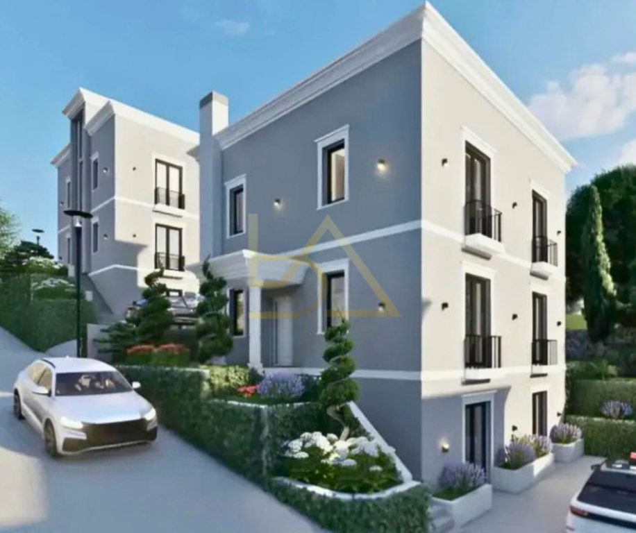 Luxury Villa for Sale – Farkë e Vogël, "Diga e Liqenit" Street, Tirana