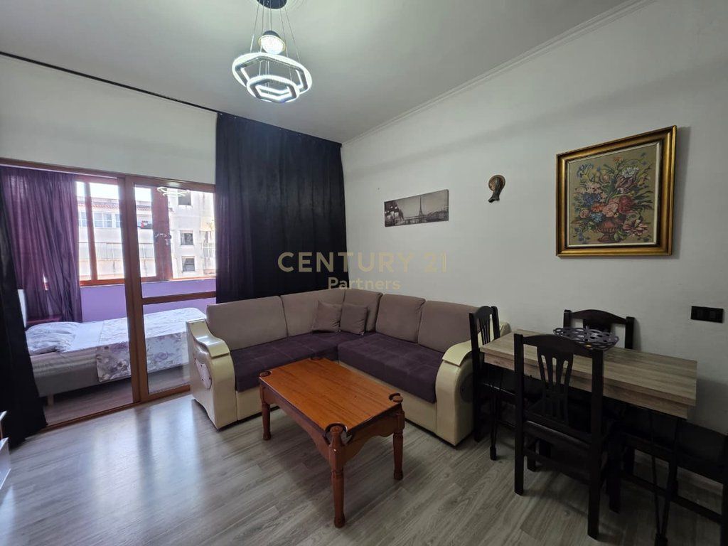 Apartament 2+1 Në Shitje në Kombinat, - 115,000€ | 72 m²