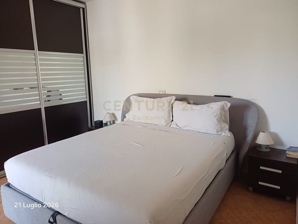 Vendiamo Appartamento 2+1+2+3 balconi nel Quartiere N. 1, Durrës