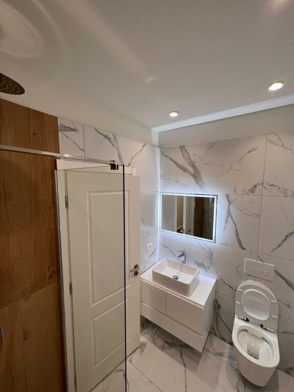 LIQENI I THATE, JAPIM ME QIRA APARTAMENT 1+1