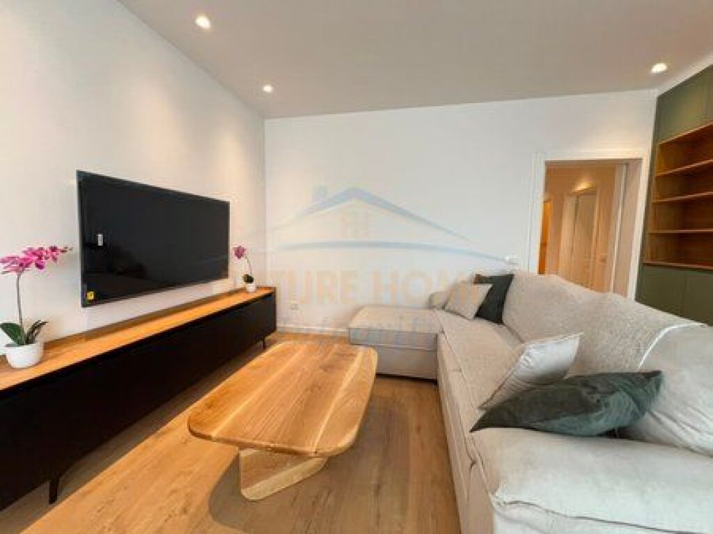 Qera, Apartament 1+1, Shkolla e Baletit, Tiranë.