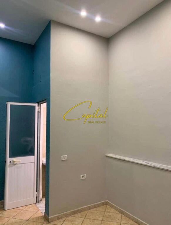 DYQAN ME QIRA 20 M2 ISH TREGU ELEKTRIK 35.000 LEKE