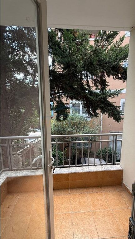 Qera, Apartament 1+1, Ali Demi, Tiranë