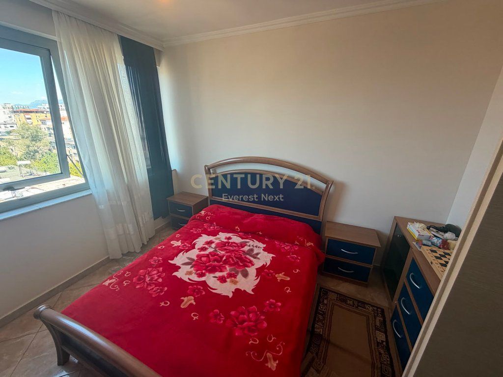 RRUGA E KAVAJËS – SHITET APARTAMENT 2+1!
