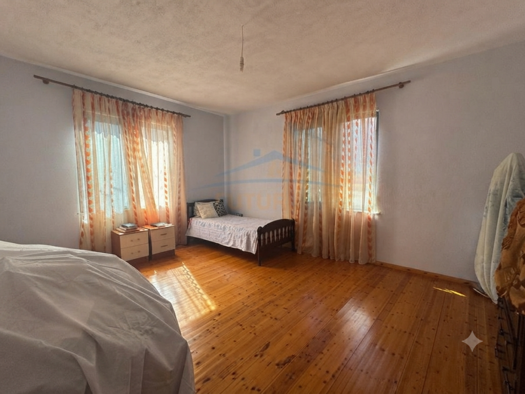 2-Storey Villa Senatorium for Sale, Sauk Tirana!