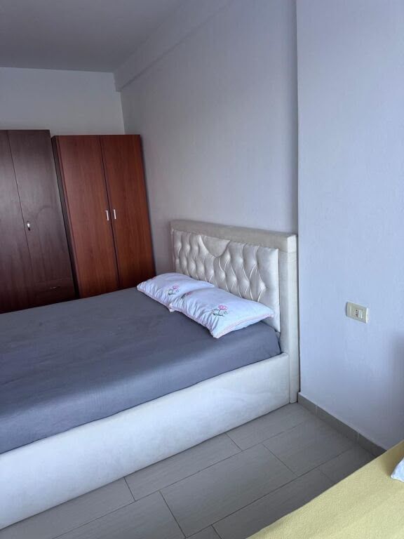 Apartament me qera 1+1 ne Astir