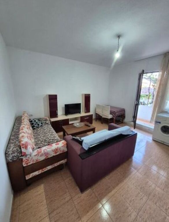 Apartment 1+1 for rent at Don Bosko Street, near the Fiori Di Bosko Complex, Jordan Misja Street, Laprake.
