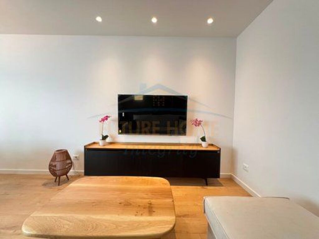 Qera, Apartament 1+1, Shkolla e Baletit, Tiranë.