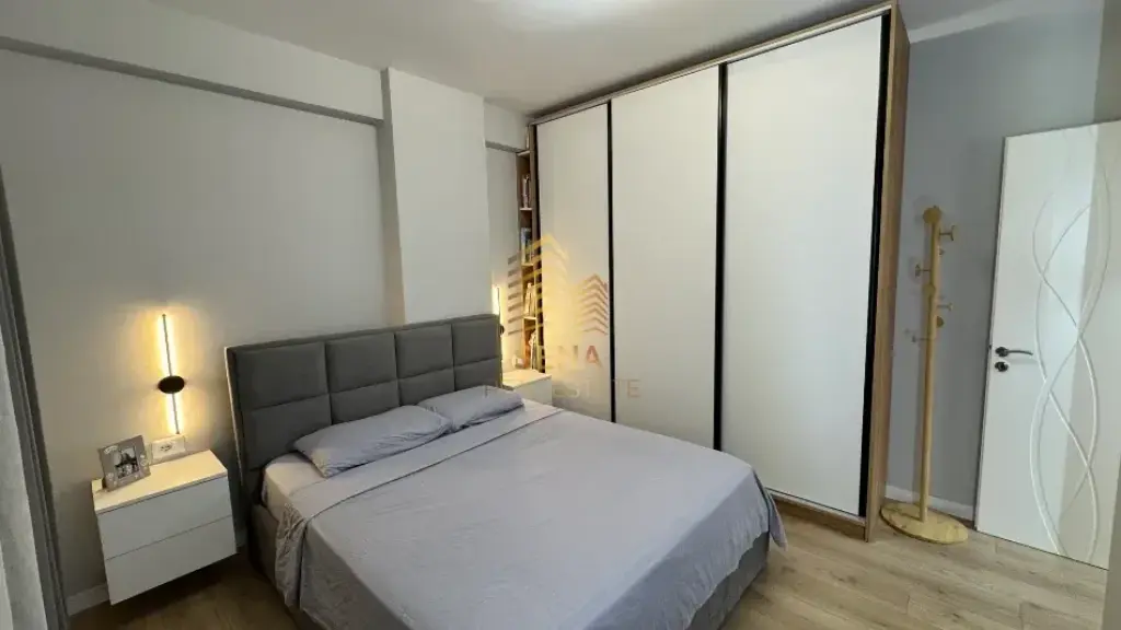 In vendita, Appartamento 2+1+balcone, Kamez-Rotonda di Ulliri, 11.000.000 Leke