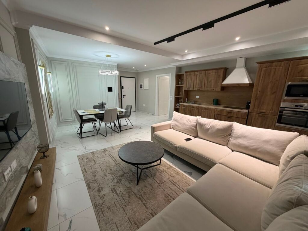 For rent 2+1 luxury lake view Liqeni