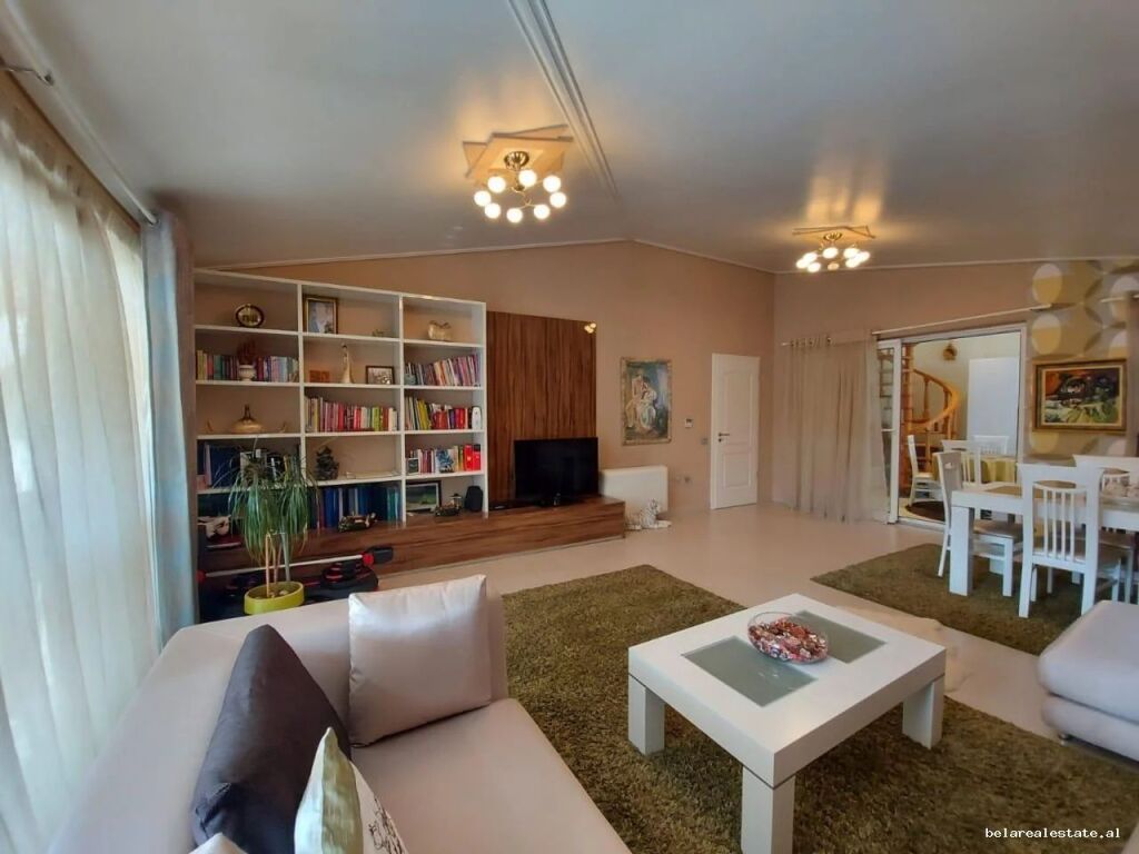 Apartament Me Qera 2+1 ne Fresk (ID B2202002) Tirane