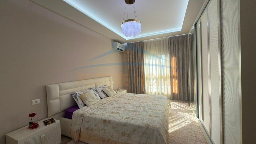 Shitet, Apartament 2+1, Unaza e Re, Astir