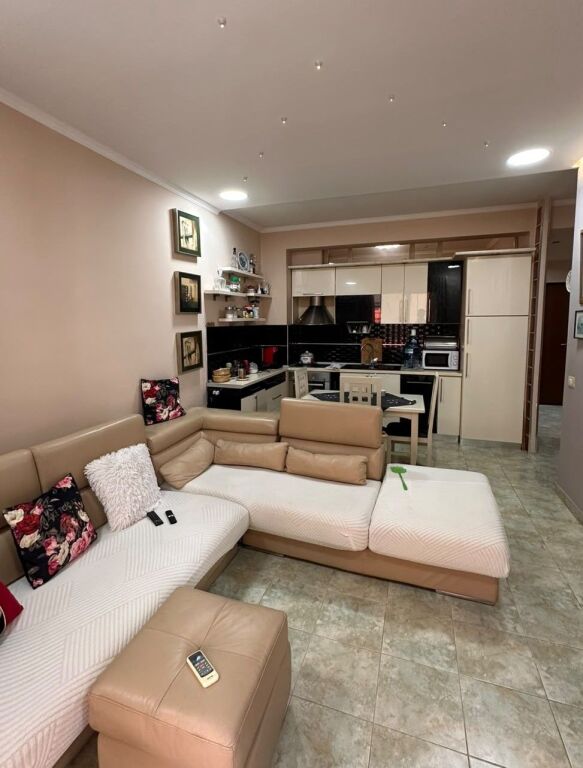 📌SUPER APARTAMENT 3+1+2 PËR SHITJE NË YZBERISHT